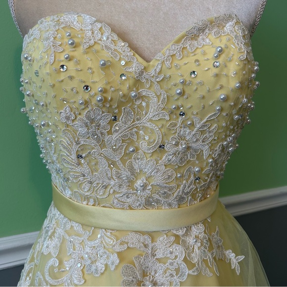 Alyce Short yellow corset style prom Ho/Co dress size 2 - Picture 5 of 14